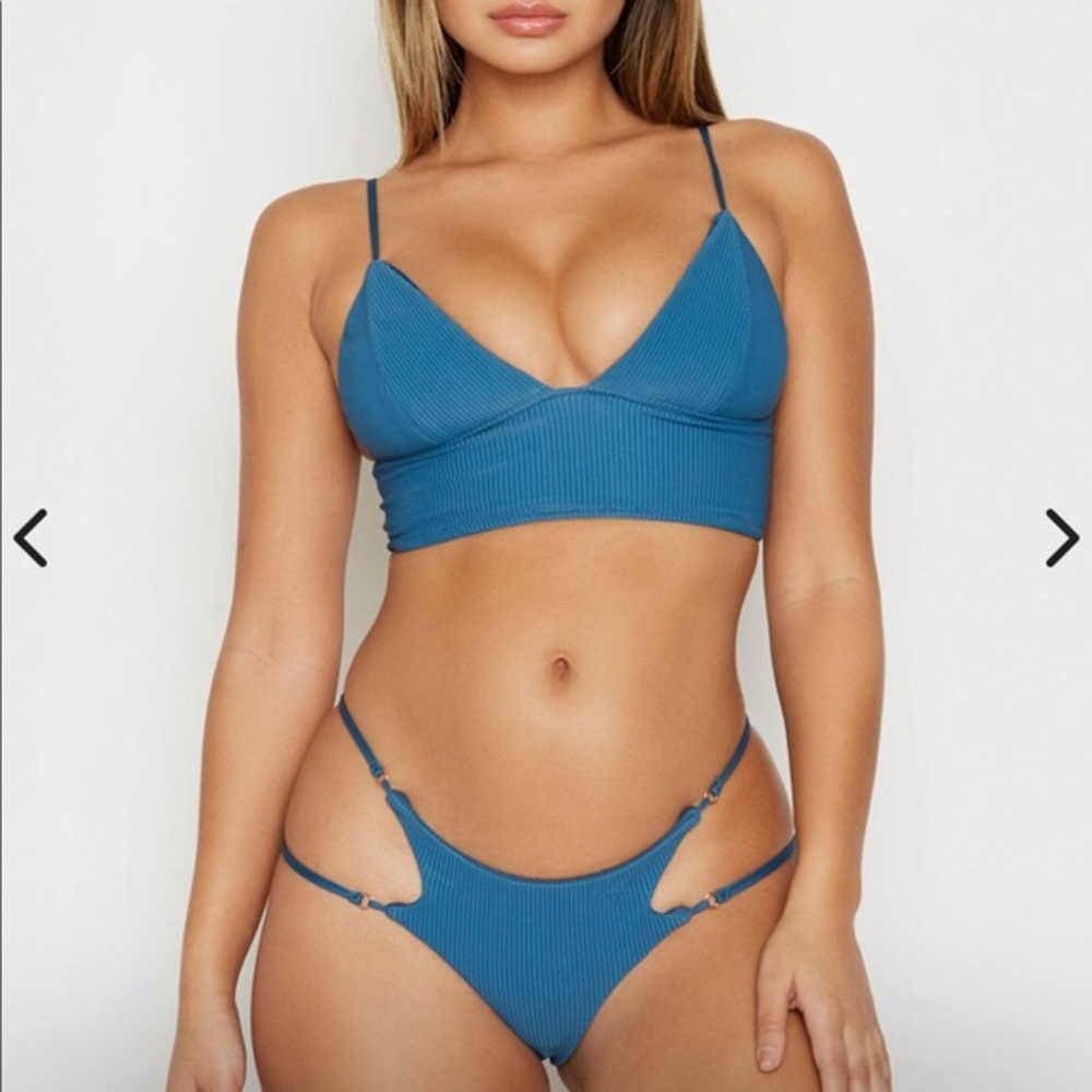 NWT FRANKIE’S BIKINI Paige Ribbed Bottom – MEDIUM